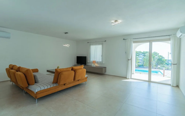 Villa Infinity with pool