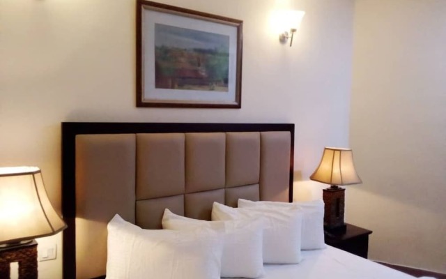 Dees Hotels Apartment & Suites