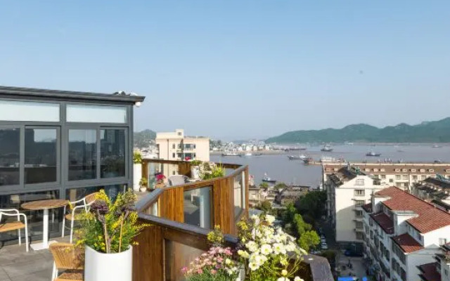 Heman Vinelea Zijinyuan Hotel (Xiangshan Shipu Fishing Port Ancient City Scenic Area)