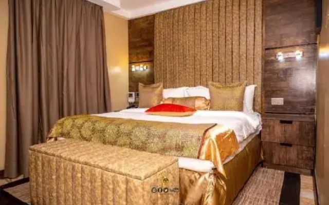 Thistle Court Hotel