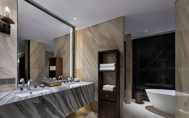 DoubleTree by Hilton Baoding