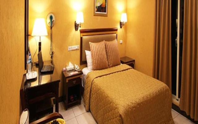 Puti Commercial Hotel