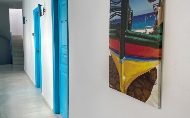 Stratos Hotel