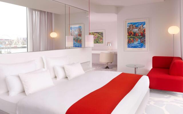 art'otel Cologne powered by Radisson Hotels