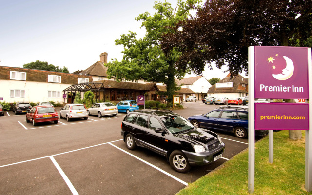 Premier Inn Gatwick Crawley - Goff's Park