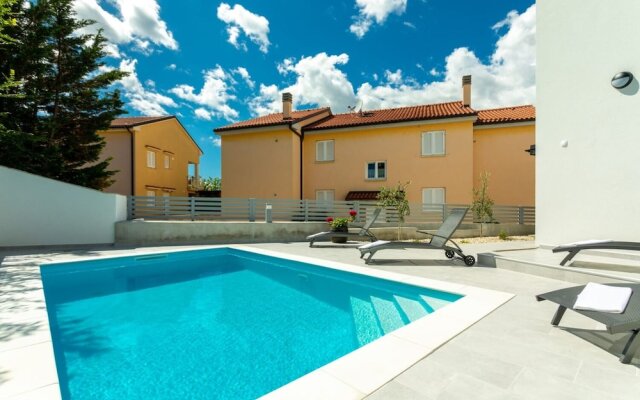 Krk - With Private Pool - H