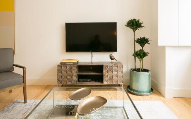 Downtown Sleek Apartment 65 by Lisbonne Collection