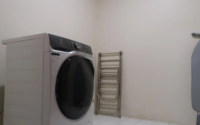 Himawari Hotel Apartments