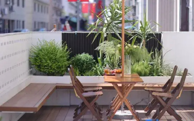 Xianju wants to stay indiscriminately