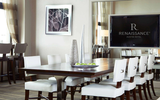 Renaissance Austin Hotel