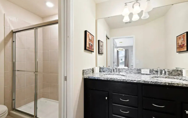 Spacious Family Getaway at Windsor Island Resort