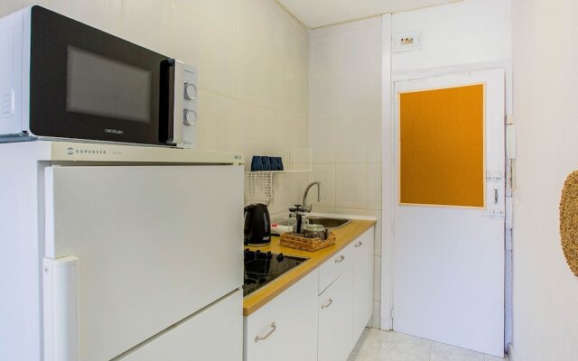 Pleasant Apartment in Torremolinos With Swimming Pool