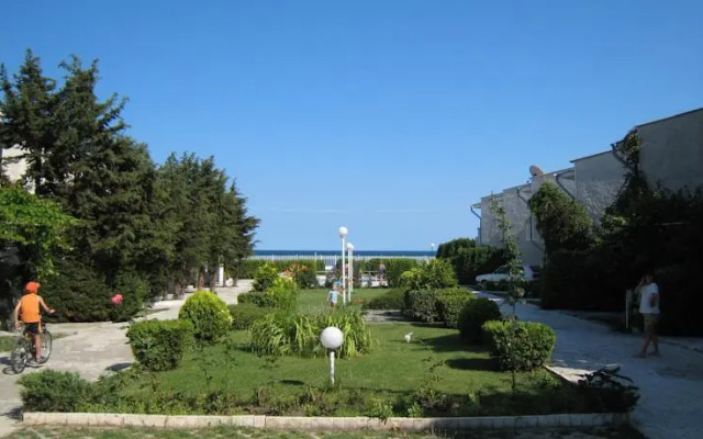 Oasis Apartment Ravda