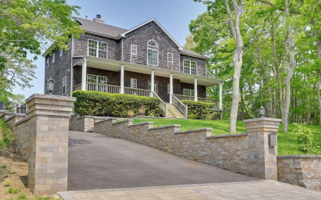 Pet-friendly Southampton Paradise With Pool!