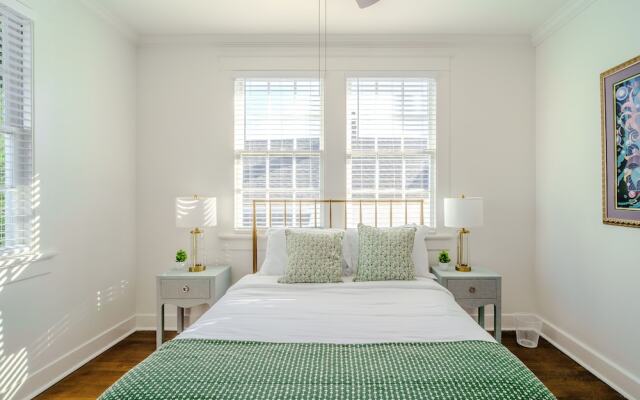 *FREE* Parking/Renovated Gem near French Qtr