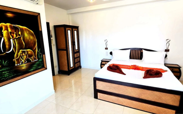 TUCHELAND Luxury Pool Villa Pattaya Walking Street
