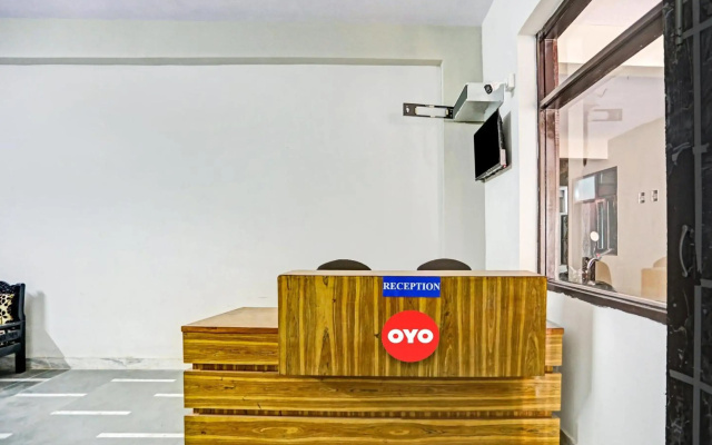 OYO Flagship 80629 Royal Tree