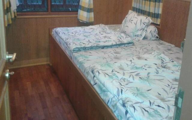 Villa Kota Bunga Allamanda