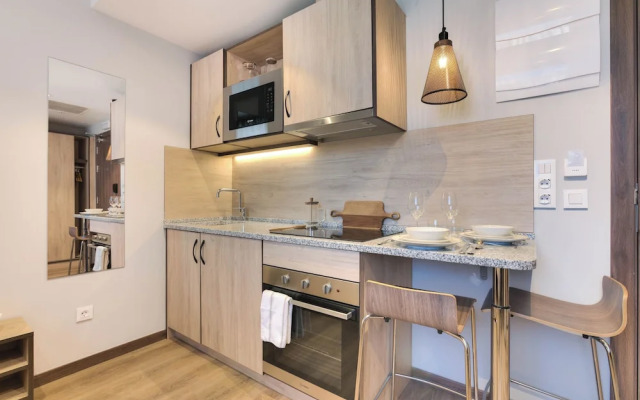 Livensa Living Pamplona Albergue Juvenil