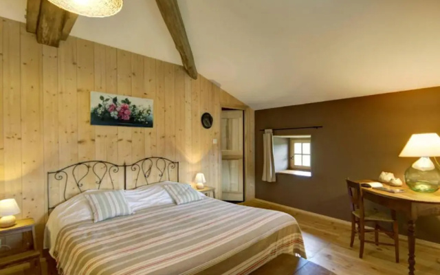 Gîte Saint-Just-la-Pendue, 7 pièces, 12 personnes - FR-1-496-54