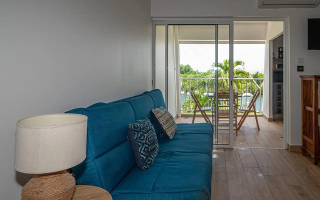 Studio, Piscine Et Vue Mer A La Marina