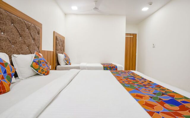Fabhotel Silver Inn