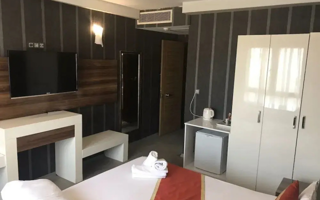 Ozcelik Hotel