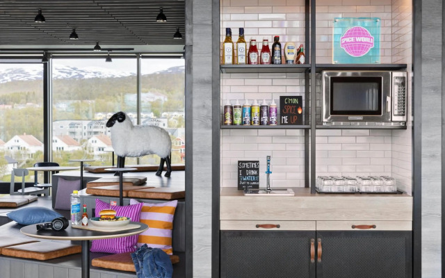 Moxy Tromso