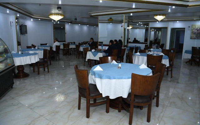 Continental Suite Farwaniya