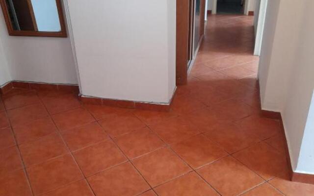 4 Rooms, Spacious downtown apartment in Pitesti