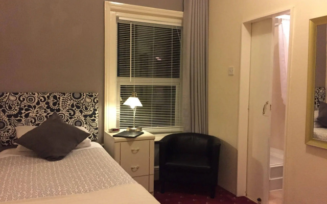 Marlborough Hotel