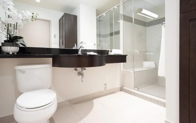 Luxury Downtown Suite With an Amazing View