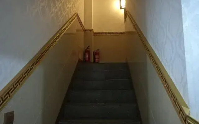 the Jiuhua Mountain Chicken Heights