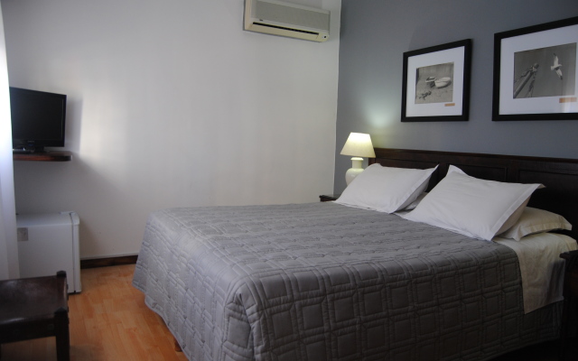 Iberia Hotel