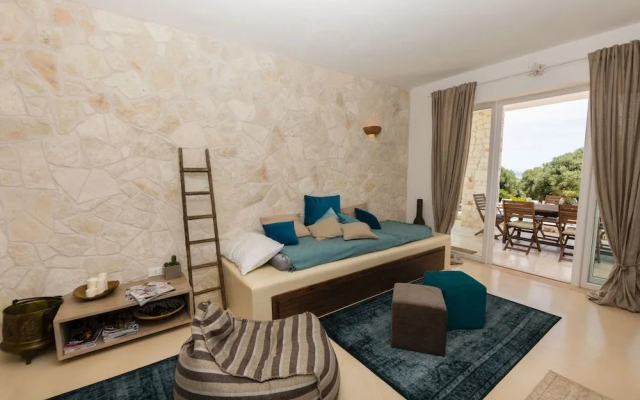 Villa Butterfly