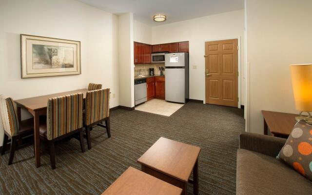 Staybridge Suites Baltimore BWI Airport, an IHG Hotel