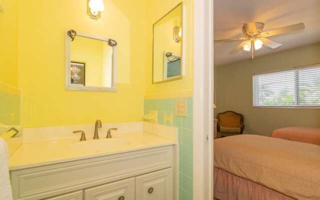 AM Beach Place Unit 4