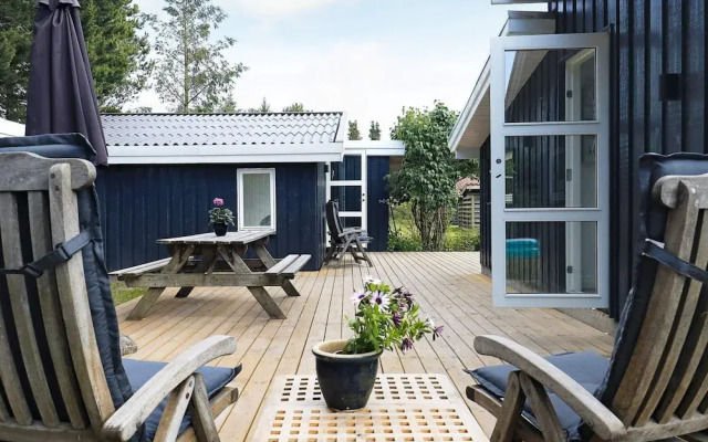 8 Person Holiday Home in Hals