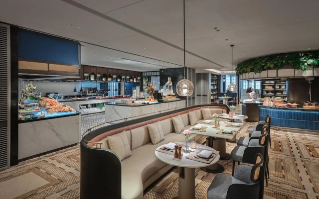 Hotel Indigo Shenzhen Overseas Chinese Town by IHG