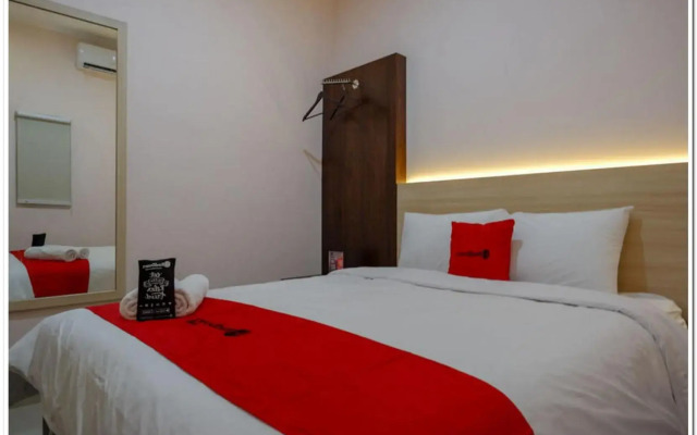 RedDoorz near Gejayan 3