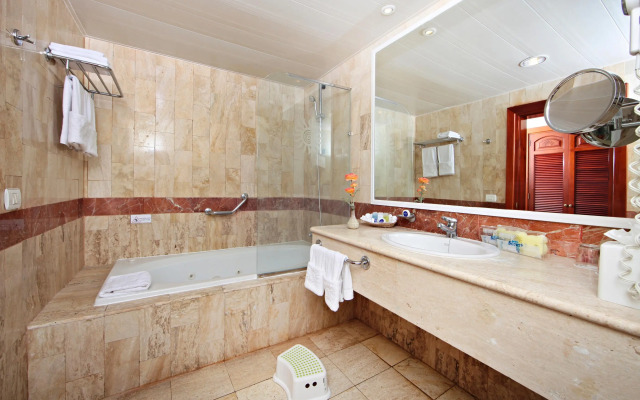 Bahia Principe Grand Turquesa - All Inclusive