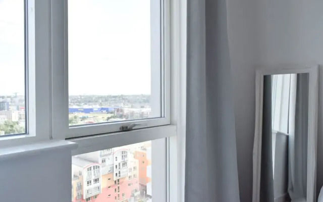 2 Bedroom Riverside Flat in Greenwich With Large Balcony