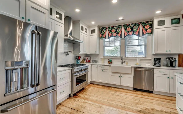 -Under The Sea (8 Bdrm / 7 Bath, Sleeps 22)