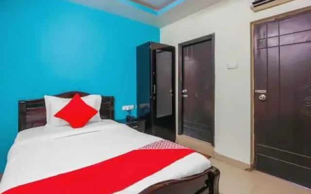 OYO 23237 Aishwarya Grand