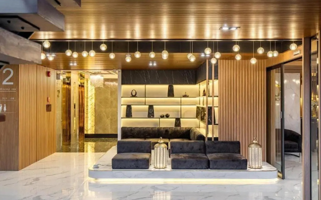 Orion Hotel & Residence