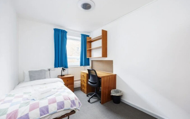 Vibrant Rooms NOTTINGHAM - SK