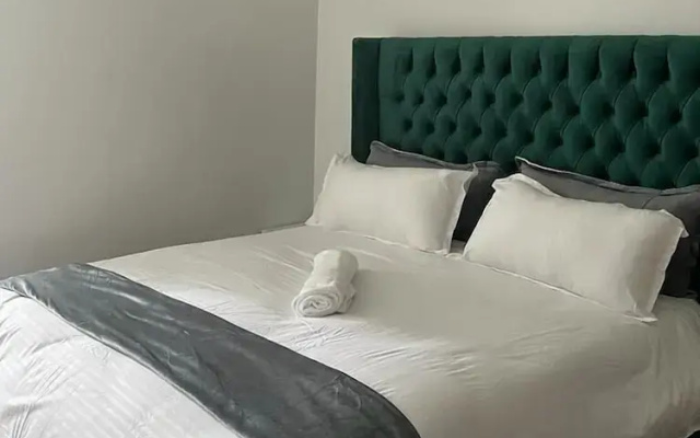 Lux Suites Vesta Gardens Apartments