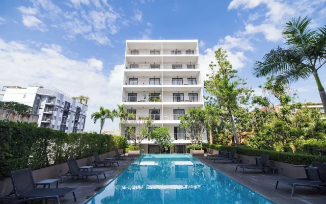 Modern Condo near the Beach - NV5