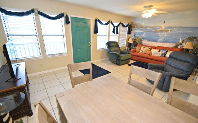 Sea Breeze 318 by RedAwning