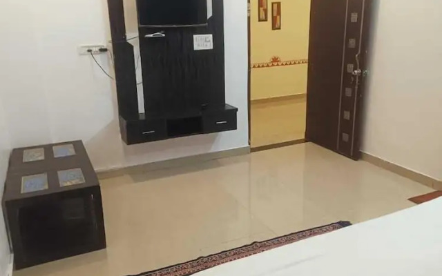 The Quila Camps & Resort